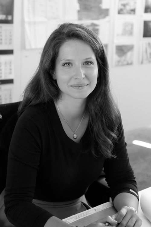 Herminie Metzger Associate Director Paris
